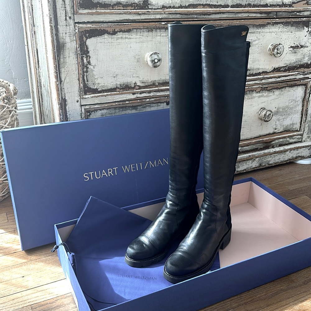Stuart Weitzman Alina black leather boots size 8